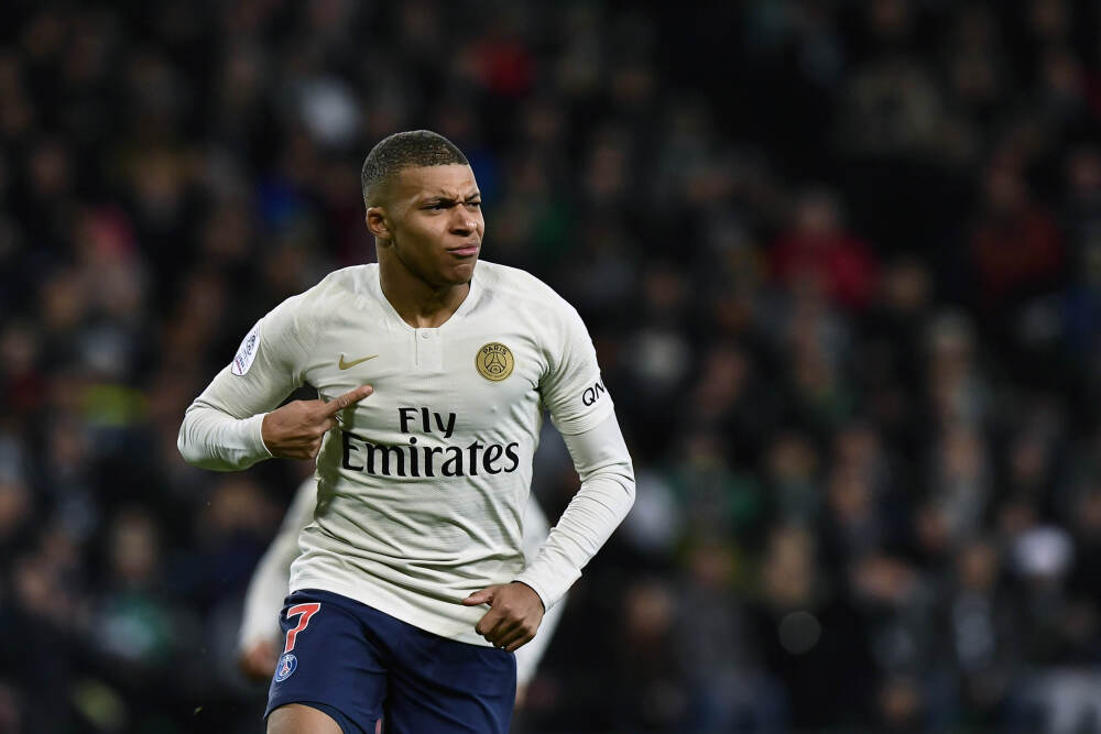 媒体：企业被无理围堵，政府岂能建议“花钱买平安”